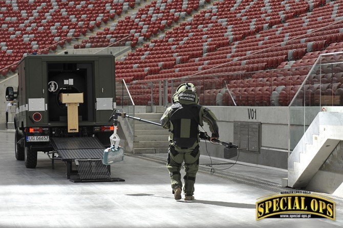 Stadionowe zmagania Oddziału Specjalnego Żandarmerii Wojskowej w Warszawie