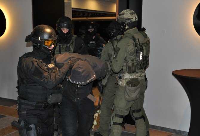 V jak Victoria - ćwiczenia antyterrorystyczne w hotelu