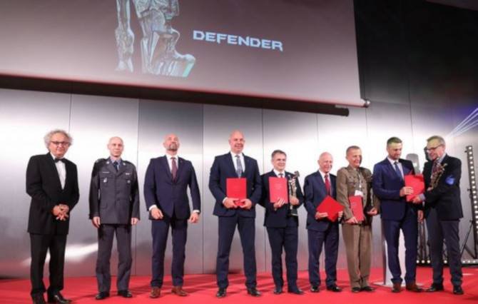 Podczas MSPO 2020 w Kielcach rozdano nagrody DEFENDER