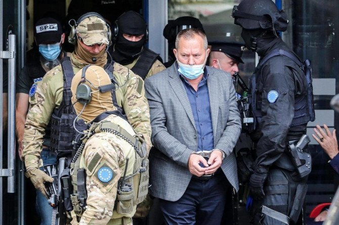 Oskarżony o zbrodnie wojenne zatrzymany przez polskich policjantów w Kosowie