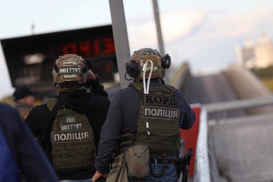 Kijów: operacja specjalna Policji i SBU wobec groźby wysadzenia mostu