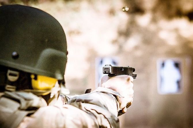 Glock 17 vs. H&K USP, czyli skuteczność w sytuacjach taktycznych