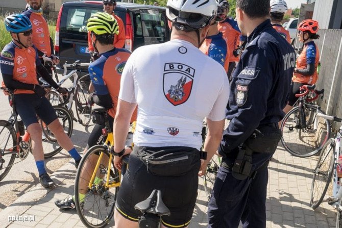 Policjanci z JSPP w Kosowie zabezpieczali Cycle Kosovo for Children