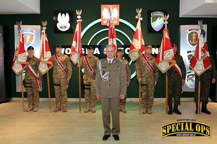 Generał dywizji Piotr Patalong pożegnał się z mundurem - galeria