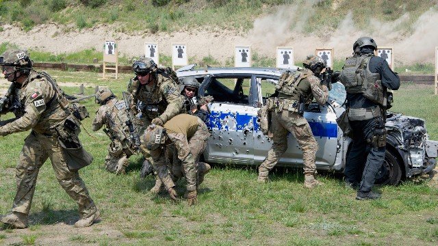 Ćwiczenia WDS OSŻW w Warszawie i niemieckiego Spezialeinsatzkommando (SEK) - galeria
