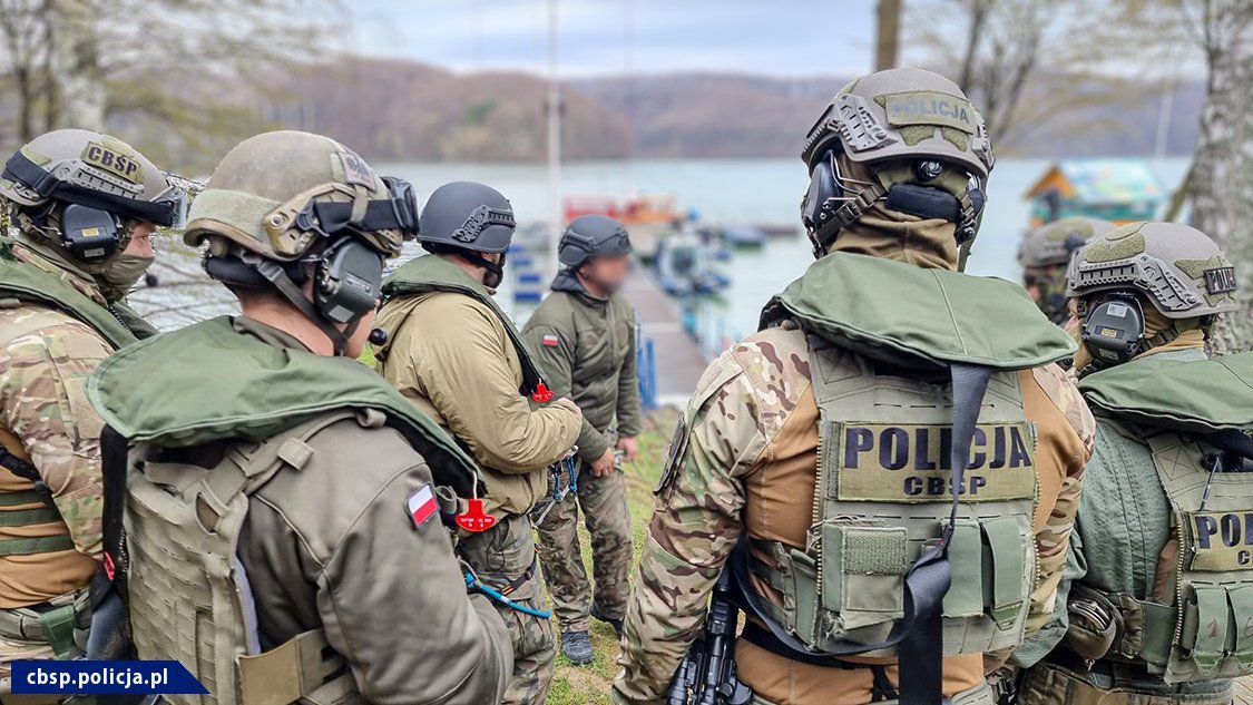 Szkolenie kontrdywersyjne z udziałem rzeszowskiego CBŚP - galeria