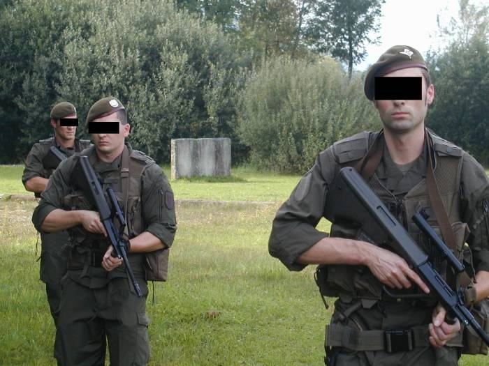 Beret GROM-u nad Dunajem - galeria