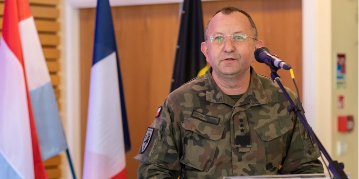 Generał Gromadziński odwołany z Eurokorpusu