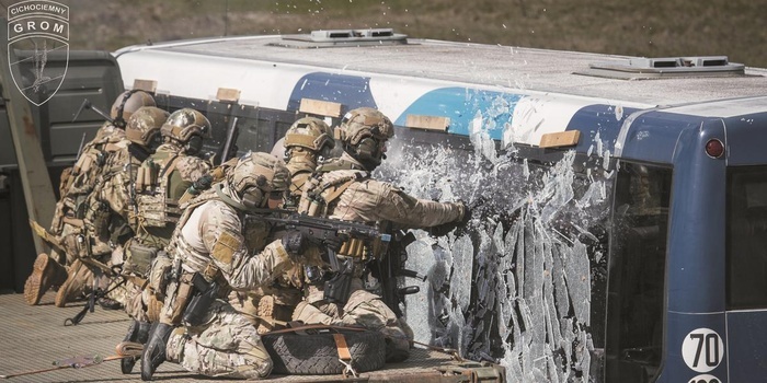 35 lat JW GROM
