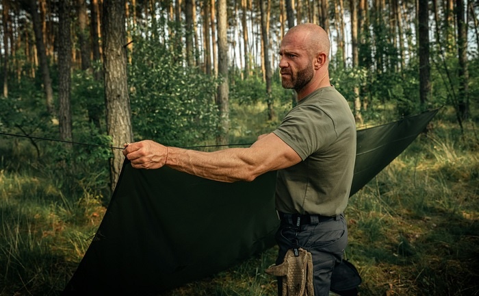 Z Helikonem w terenie, czyli bezpieczne biwakowanie