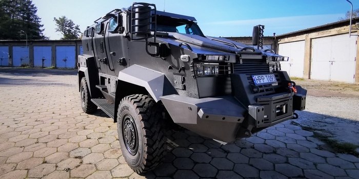 Policja zamówi kolejne transportery opancerzone