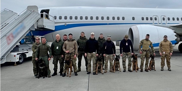 Wspólne ćwiczenia psów służbowych Straży Granicznej i Wojsk Specjalnych