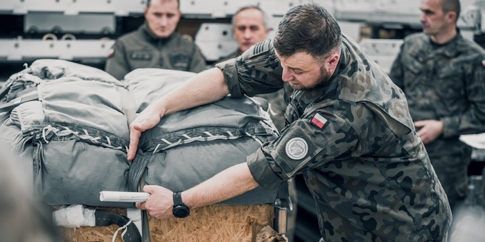 Specjalistyczne warsztaty zrzutów towarowych na terenie 6. Batalionu Logistycznego