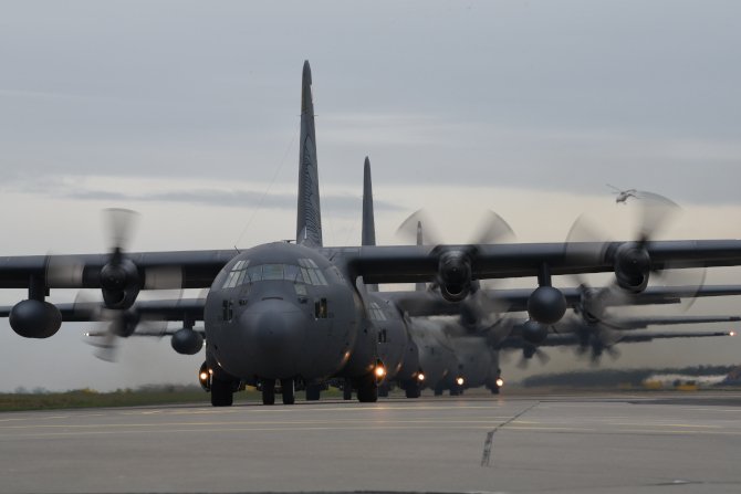 Samolot Hercules C-130
Fot. Źr&oacute;dło: 3sltr (Fot.: Luiza Wawrzyniak-Kozera)