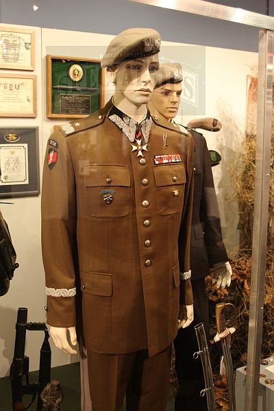 Mundur gen. Petelickiego.