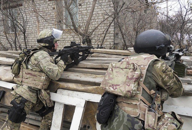 Funkcjonariusze FSB podczas operacji przeciwterrorystycznej na Kaukazie Fot. RIA Novosti /Wikipedia Commons