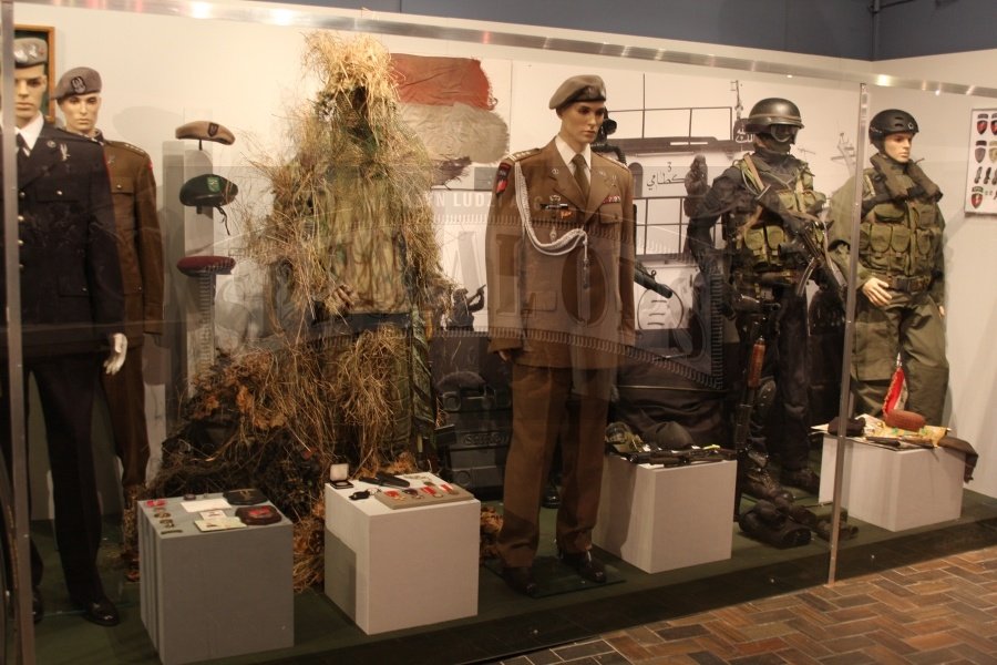 Mundury żołnierzy JW GROM.