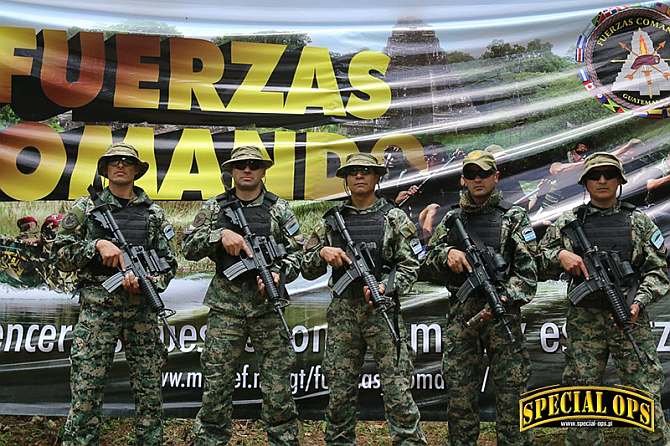Argentyna: zespół z jednostki kontrterrorystycznej Fuerzas Especiales „Alacran” (Skorpion) Żandarmerii Narodowej GNA (Gendarmeria Nacional Argentina).