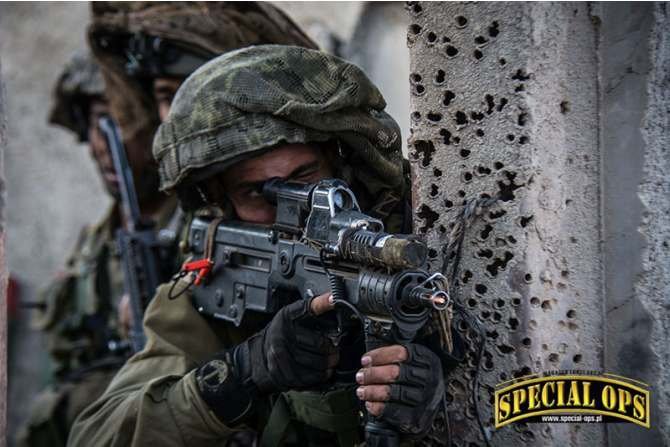 Żołnierz Brygady OZ w akcji IDF Spokesperson&rsquo;s Unit