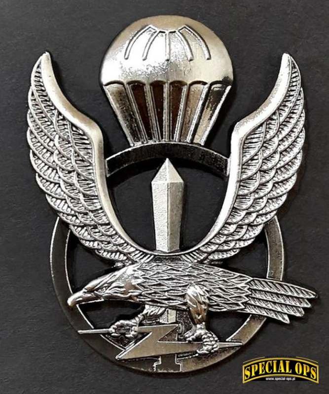 Oznaka metalowa ROKA SF na kieszeń munduru wyjściowego;
fot.: ROK MND/ROK Army, Jeong Seung Ik