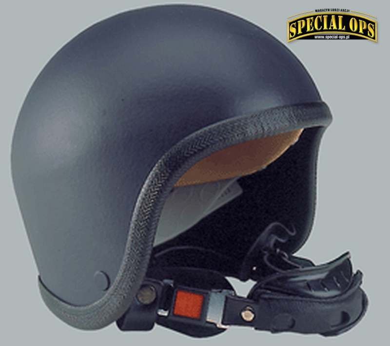 Na wyposażenie lokalnych pododdziałów specjalnych UEH norweskiej policji trafiły Tigi w najprostszej formie - bez osłon twarzy i zintegrowanych środków łączności.