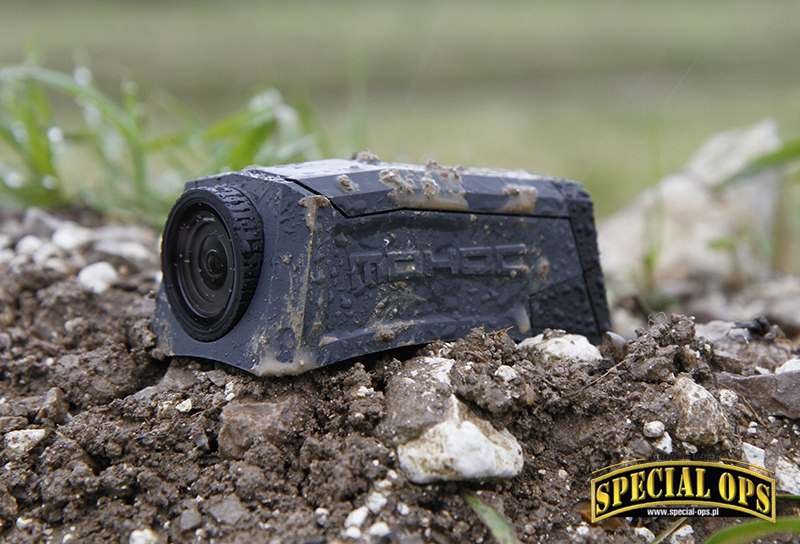 MOHOC Elite Ops Camera przystosowana do warunków bojowych.