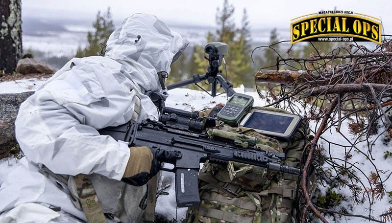 Finowie już w 2014 r. podjęli starania o kbk SCAR, ale dopiero we wrześniu 2018 r. podpisali umowę na ich dostawy dla swych sił specjalnych w ramach projektu artioasejärjestelmä (system broni dla rozpoznania).