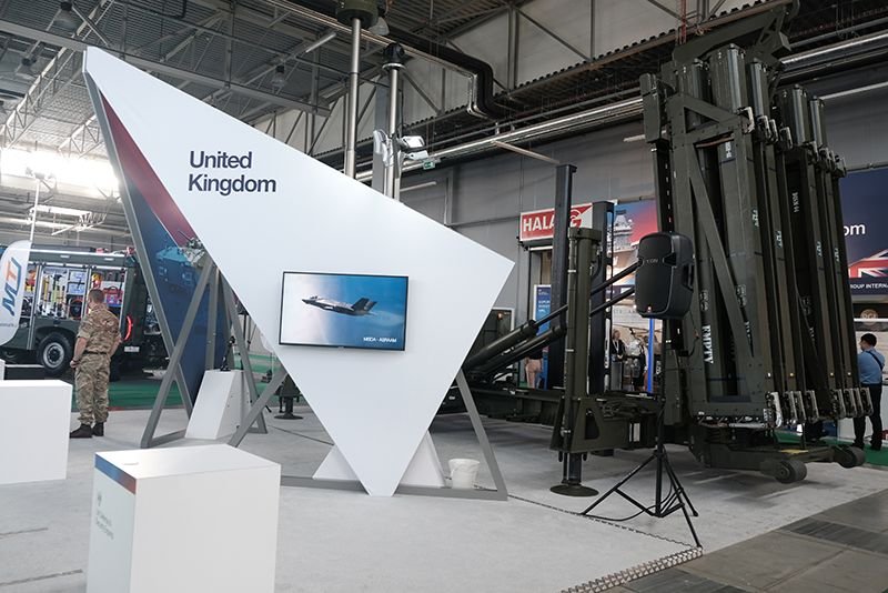 Fragment ekspozycji Brytyjskiej Wystawy Narodowej przygotowanej przez UK Defence and Security Export