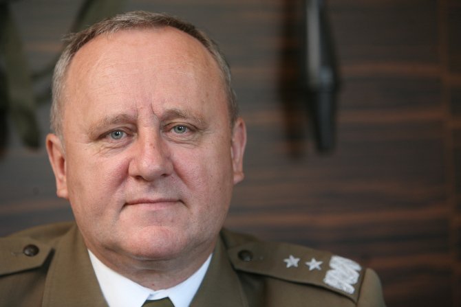 Gen. dyw. (w stanie spoczynku) Bogusław Pacek; Arch. Bogusława Packa