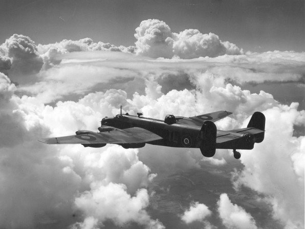 Samolot Handley Page Halifax; fot. RAF