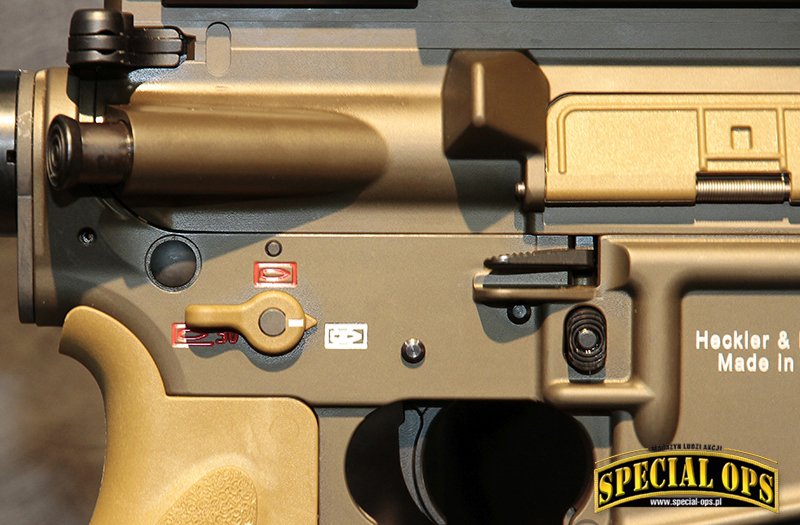 Komora spustowa (Lower receiver) HK416 A5 z bezpiecznikiem-przełącznikeim rodzaju ognia o nastawach co 90 stopni.