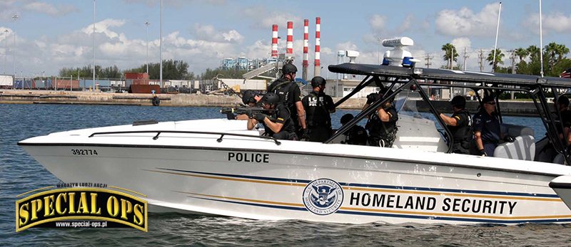 SRT z Miami w trakcie morskich ćwiczeń pościgowo-abordażowych; fot. US ICE, Josh Denmark/DHS, DVIDS, Alameda County Sheriff’s Department