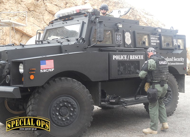 MRAP Golan Armored Vehicle SRT z El Paso; fot. US ICE, Josh Denmark/DHS, DVIDS, Alameda County Sheriff’s Department