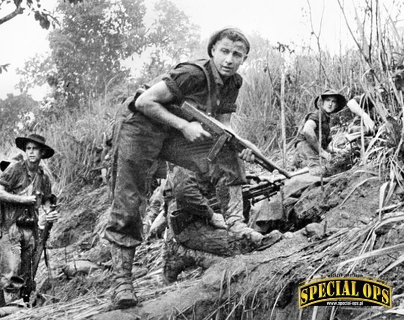 Komandos z 2/3rd Independent Company podczas walk na Nowej Gwinei w lipcu 1943 r.; fot. Australian DoD