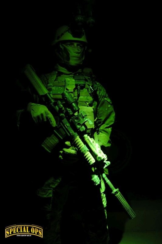 Od września 2014 r. kompania komandosów z 2. Pułku wchodzi w skład SOTG, która w ramach Operacji pk. Okra wspiera szkoleniowo irackie siły specjalne (ISOF/ICTS) walczące z ekstremistami tzw. Państwa Islamskiego (Daesz) - (1); fot. Australian DoD