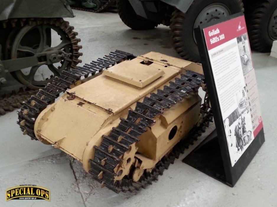 SdKfz 303 Goliath - Muzeum Czołgów (The Tank Museum) w Bovington w Dorset.