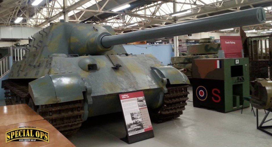 Jagdtiger (SdKfz 186) - Muzeum Czołgów (The Tank Museum) w Bovington w Dorset.