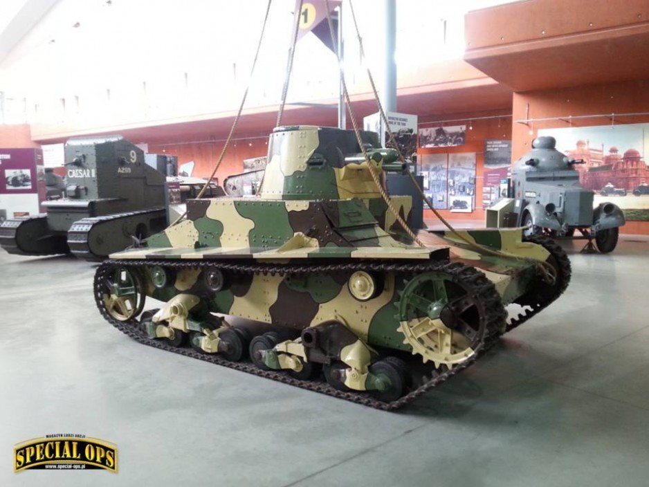 Vickers Armstrong Mark E, Typ B - Muzeum Czołgów (The Tank Museum) w Bovington w Dorset.