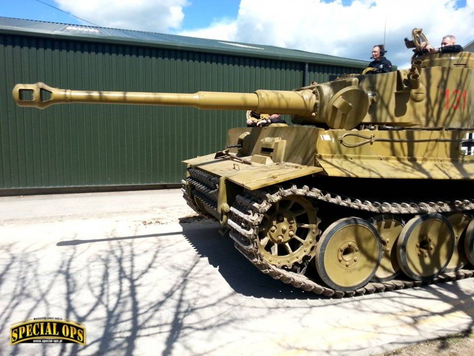 Panzerkampfwagen VI Ausf E Tiger I (SdKfz 181) - "Tiger 131" podczas "Tiger Day 2016" w Muzeum Czołgów (The Tank Museum) w Bovington w Dorset.