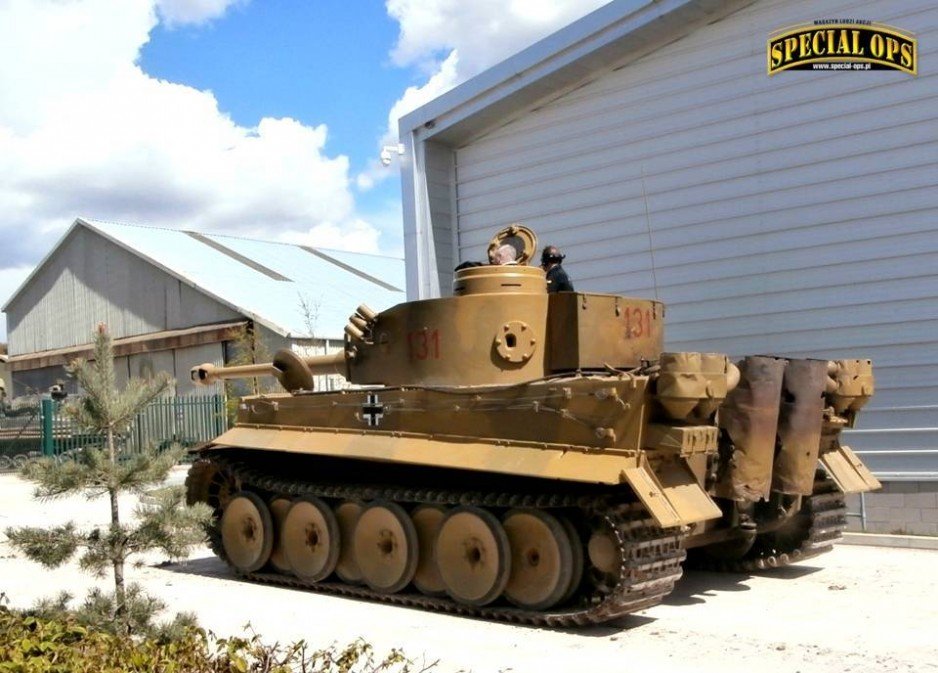 Panzerkampfwagen VI Ausf E Tiger I (SdKfz 181) - "Tiger 131" podczas "Tiger Day 2016" w Muzeum Czołgów (The Tank Museum) w Bovington w Dorset.