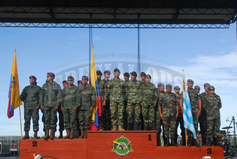 FUERZAS COMANDO 2012