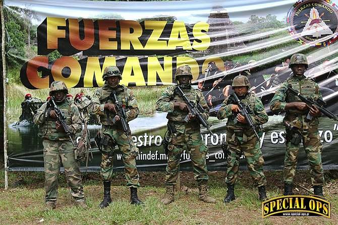 Surinam: zespół komandosów z Korps Speciale Troepen (KST), z sił zbrojnych Surinaams Nationaal Leger (SNL)