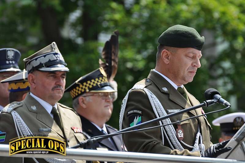 Gen. bryg. Wojciech Marchwica, podziękował swoim podwładnym za pełną uczciwości i rzetelności służbę.