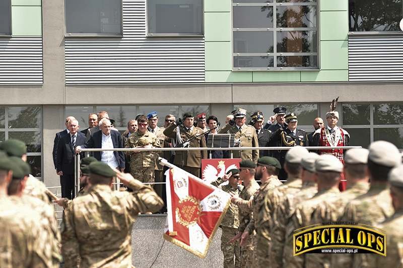 24 maja, 11 lat temu, powołano Wojska Specjalne jako Rodzaj Sił Zbrojnych. W 2007 roku dzień ten stał się świętem polskich specjalsów – wyjątkowych
ludzi, spadkobierców tradycji patriotów
działających w wojennej konspiracji,
walczących o wolność okupo.