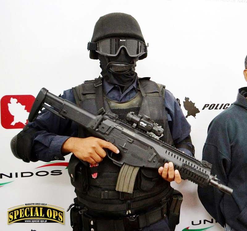 Formacje policyjne Meksyku zakupiły kilka tysięcy 5,56 mm kbk ARX160 pierwszej generacji (i AR70/90). Na zdjęciu funkcjonariusz grupy taktycznej policji stanu Nayarit.