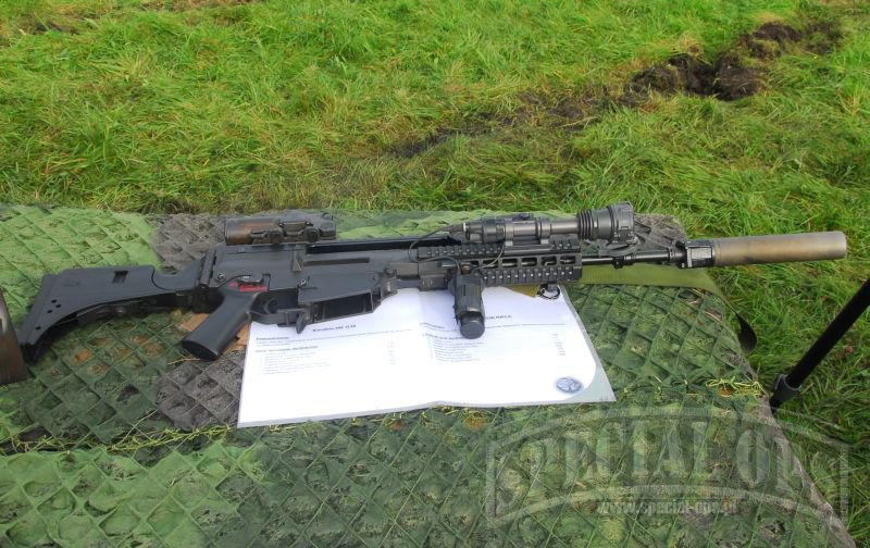 Pokaz wyposażenia i uzbrojenia komandosów JW FORMOZA podczas ćwiczeń Anakonda-12