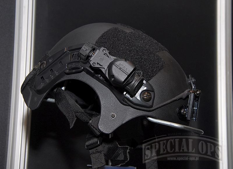 Latarka Petzl STRIX IR