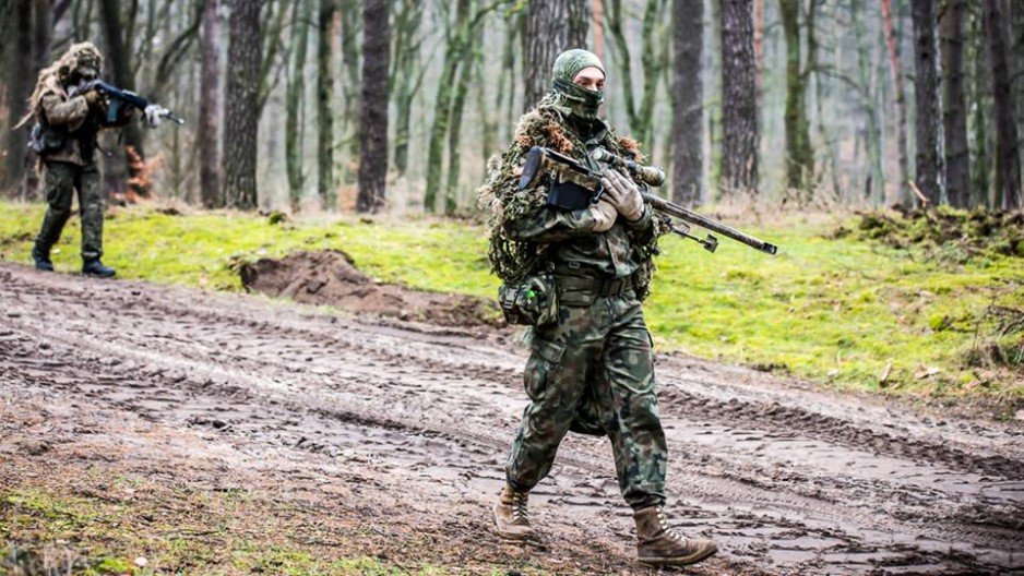 Szkolenie strzelców wyborowych z 17. Wielkopolskiej Brygady Zmechanizowanej (JW 5700).