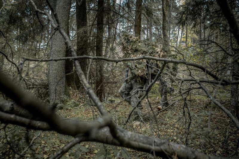 Ćwiczenia strzelców wyborowych z 1. Batalionu Strzelców Podhalańskich we współdziałaniu z pododdziałami zmechanizowanymi.