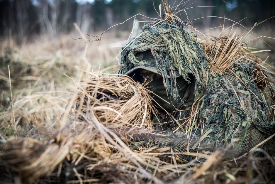 Szkolenie S.E.R.E. (Survival, Evasion, Resistance, Escape) żołnierzy 9. Warmińskiego Pułku Rozpoznawczego z Lidzbarka Warmińskiego na poligonie w Wędrzynie.